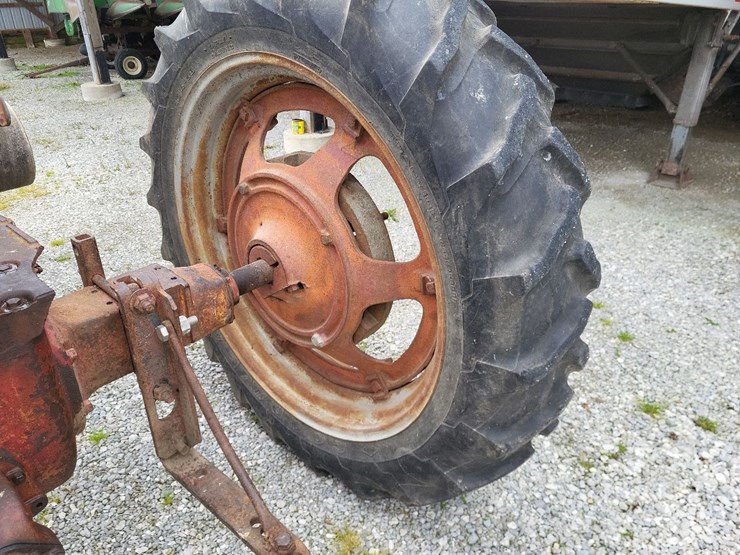 1946-farmall-h-tractor-image-19