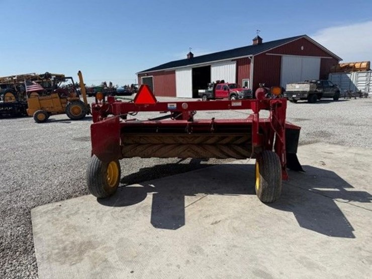 2015-new-holland-7230-discbine-image-45