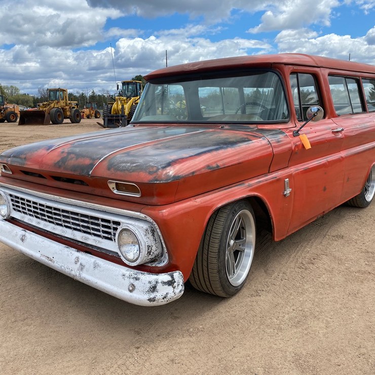 1963 CHEVROLET SUBURBAN