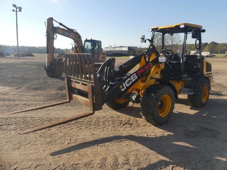 2023-jcb-407-image-1