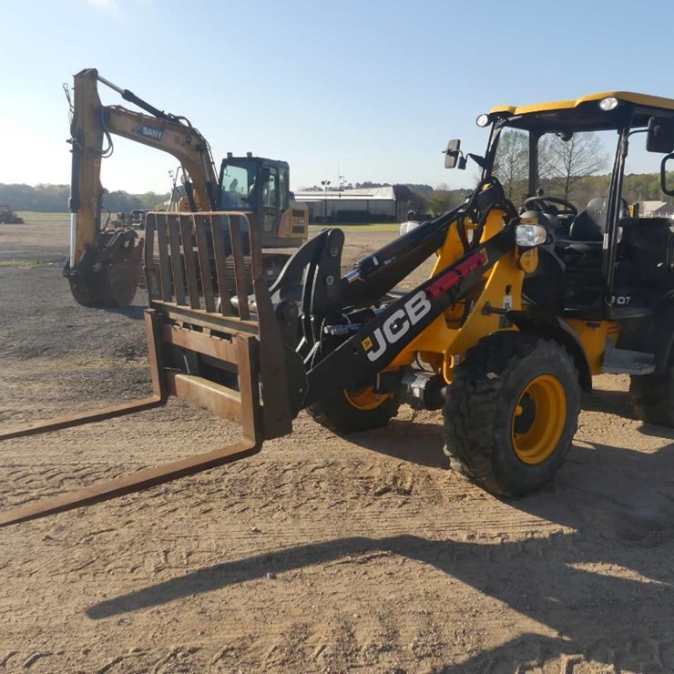 2023 JCB 407