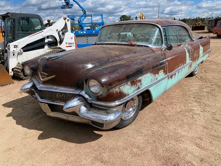 #109-•-1956-cadillac-de-ville-sedan-(title-in-delay)-(nitke-yard-mosinee,-wi)-image-1