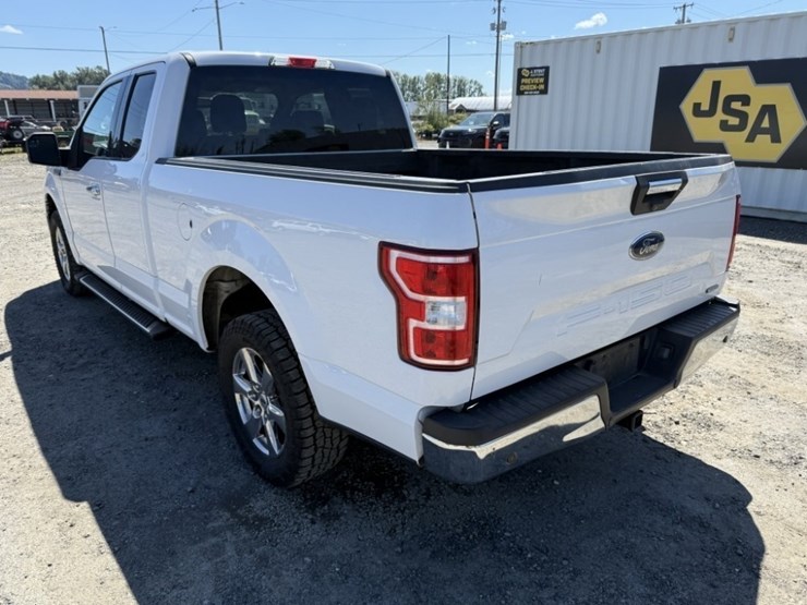 2018-ford-f150-xlt-image-6