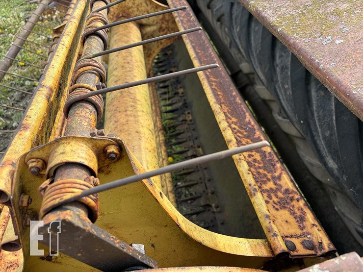 new-holland-488-image-6