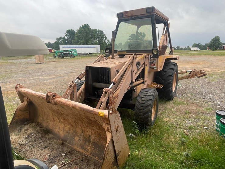 jcb-1550b-image-1