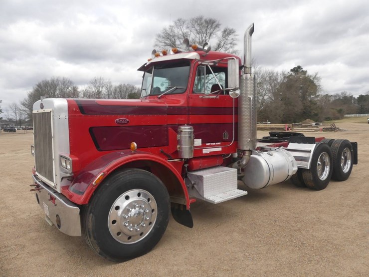 1980-peterbilt-359-image-1