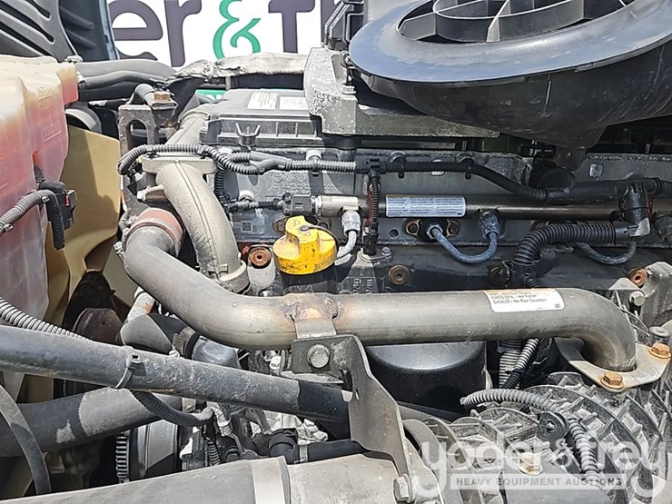 2019-freightliner-cascadia-125-image-33