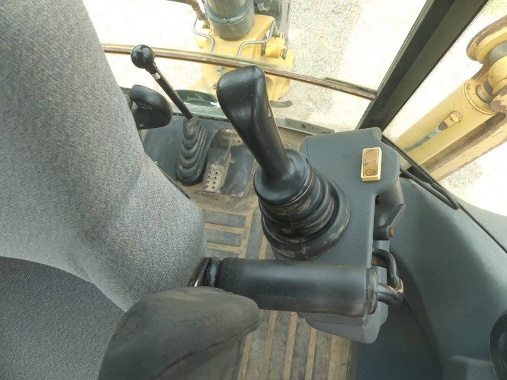 deere-410j-image-15