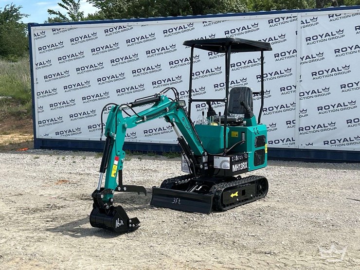mini-excavator-image-1