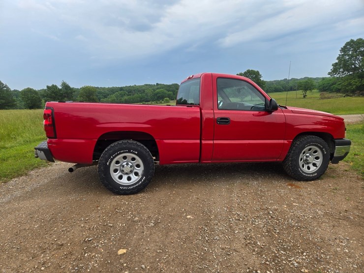 #24356-•-2006-chevrolet-silverado-pickup-truck-image-15