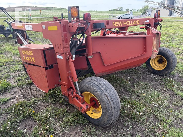 new-holland-1411-image-2