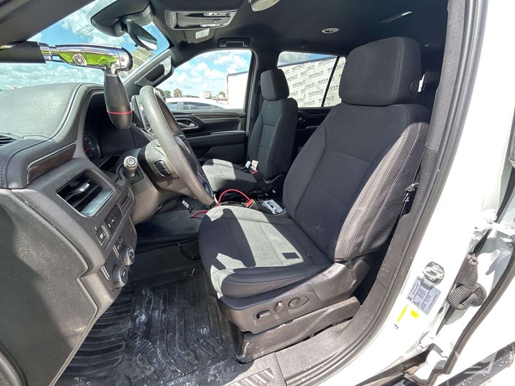 2024-chevrolet-tahoe-image-11