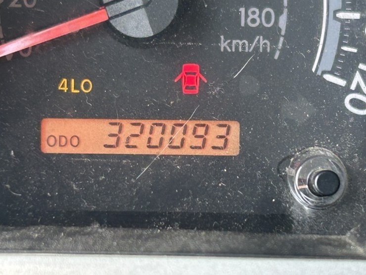 2007-toyota-tundra-sr5-image-21