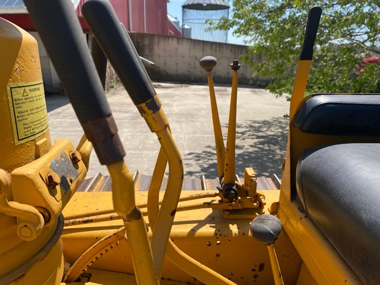 caterpillar-d4-image-28