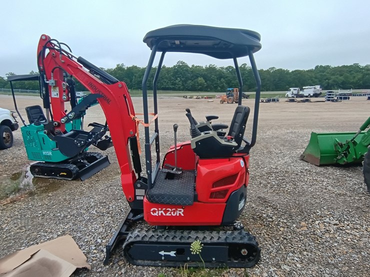 #24707-•-2025-agt-qk20r-mini-escavator-image-3