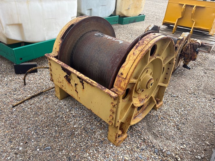 #36579-•-(2)-crane-winches-image-3