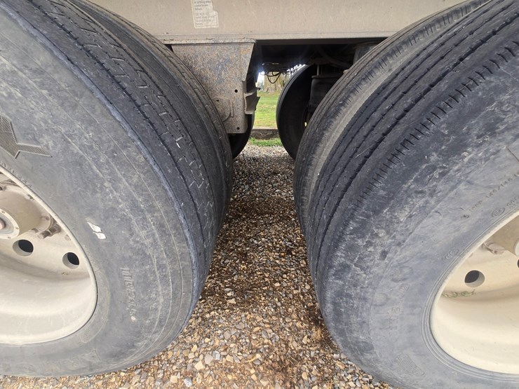 #23255-•-2006-40'-east-manufacturing-end-dump-trailer-image-61