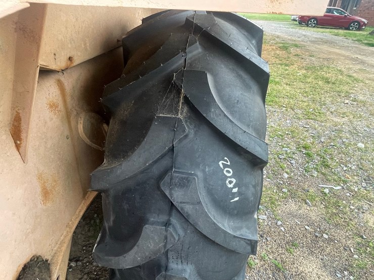 jcb-1550b-image-23