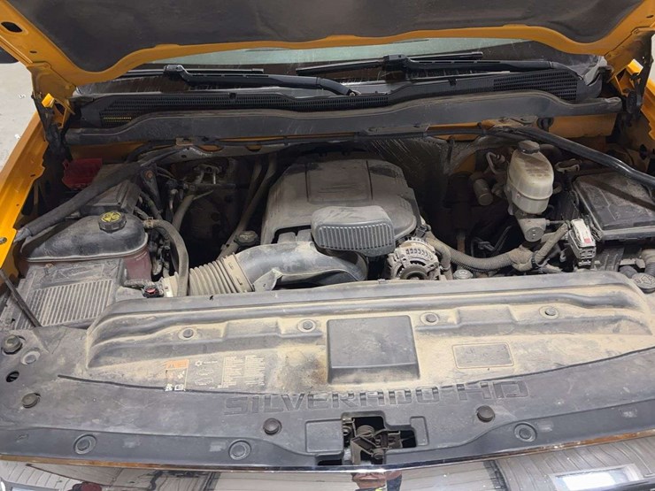 2016-chevrolet-silverado-3500hd-image-24