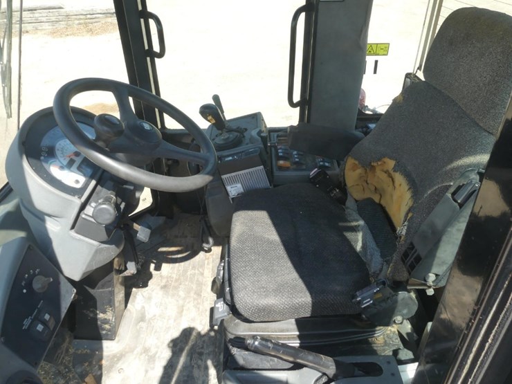 2006-caterpillar-930g-image-15