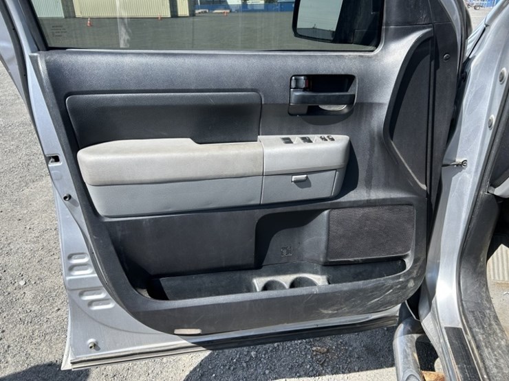 2007-toyota-tundra-sr5-image-23