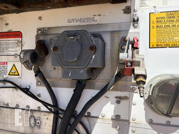 2013-utility-53-ft-image-5