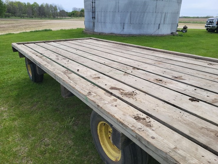 hay-wagon-w/john-deere-running-gear-image-20