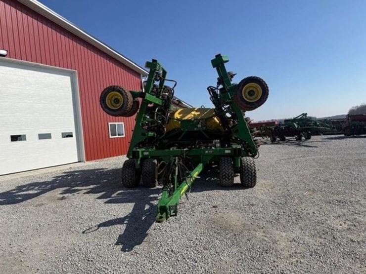 2010-john-deere-1990-image-3