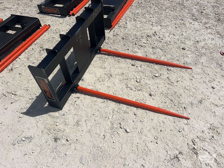2026-pabreak-dual-prong-hay-bale-spear-attachment-image-2