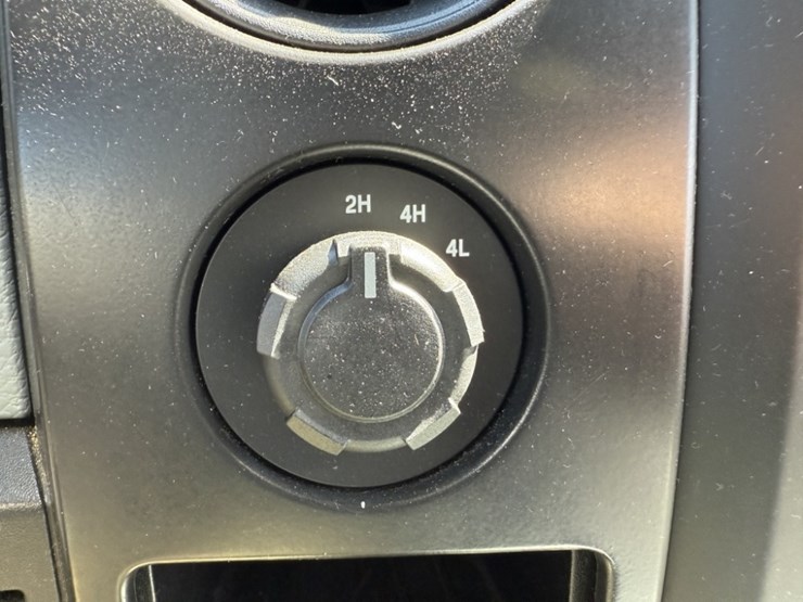 2014-ford-f150-image-33