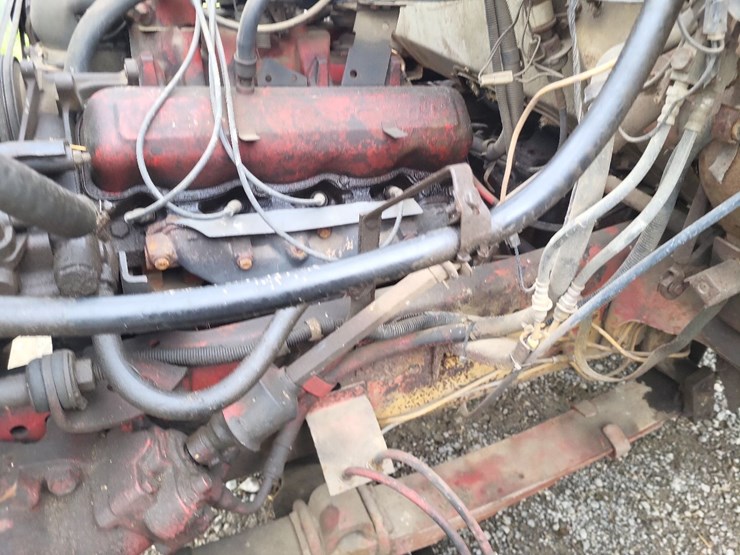 1982-international-1754-single-axle-grain-truck-image-64