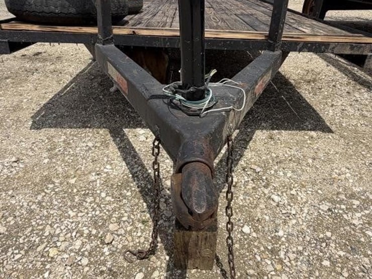 l2--18'-lowboy-trailer-image-4