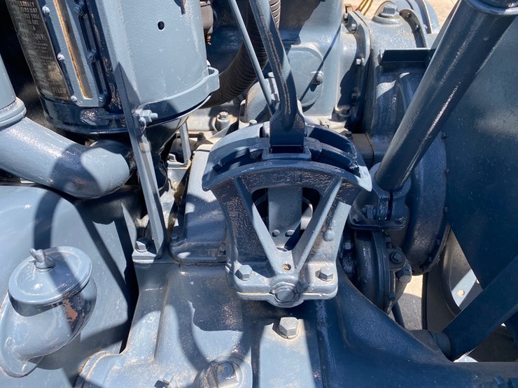 1926-case-12-20-cross-engine-gasoline-tractor-image-24