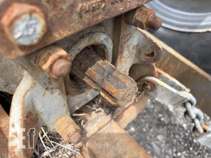 massey-ferguson-180-image-8