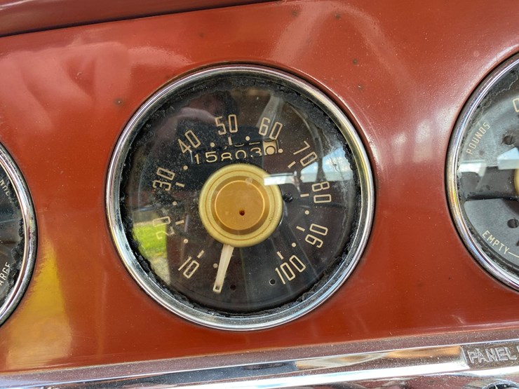 #108-•-1949-plymouth-suburban-deluxe-(has-wi-title)-(cadott,-wi)-image-33