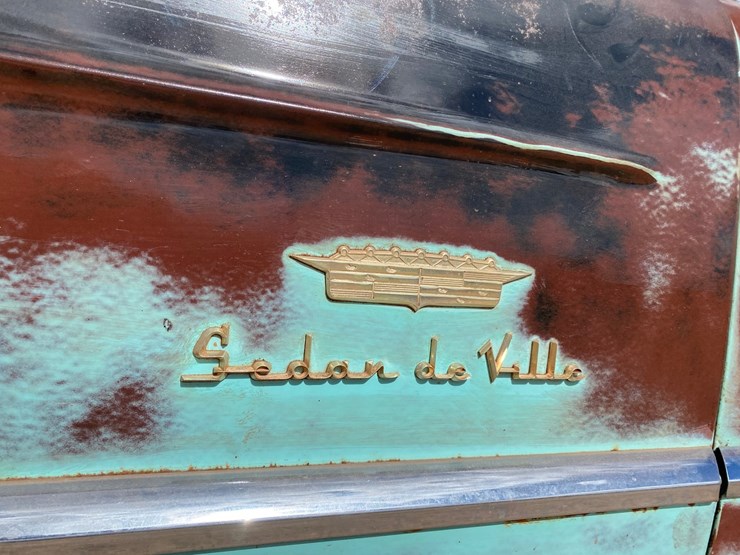 #109-•-1956-cadillac-de-ville-sedan-(title-in-delay)-(nitke-yard-mosinee,-wi)-image-19