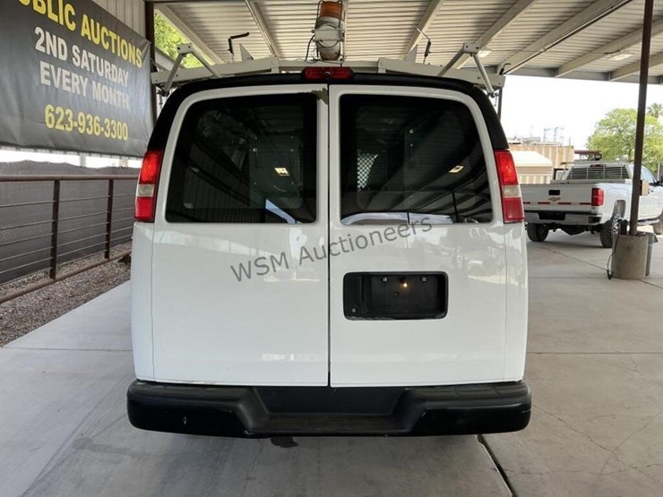 2013-chevrolet-express-2500-image-6