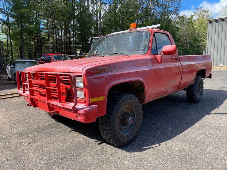 #148-•-1986-chevy-d30-m1108-military-truck-(has-wi-title)-(schofield,-wi)-image-1
