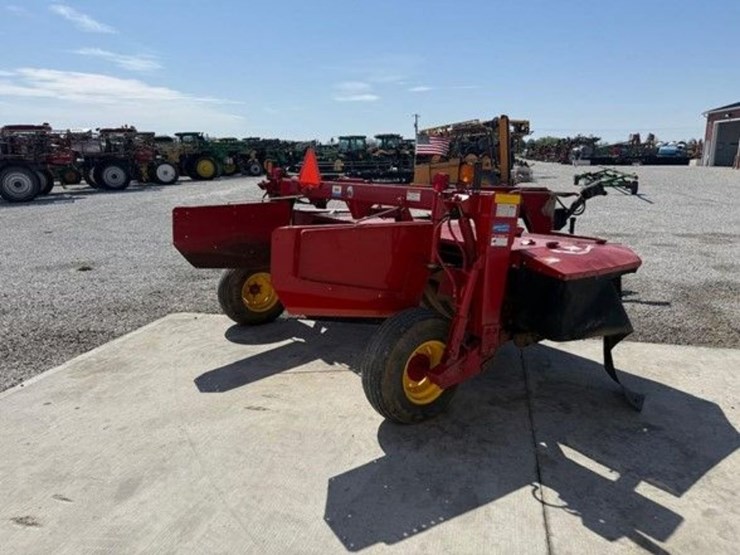 2015-new-holland-7230-discbine-image-41