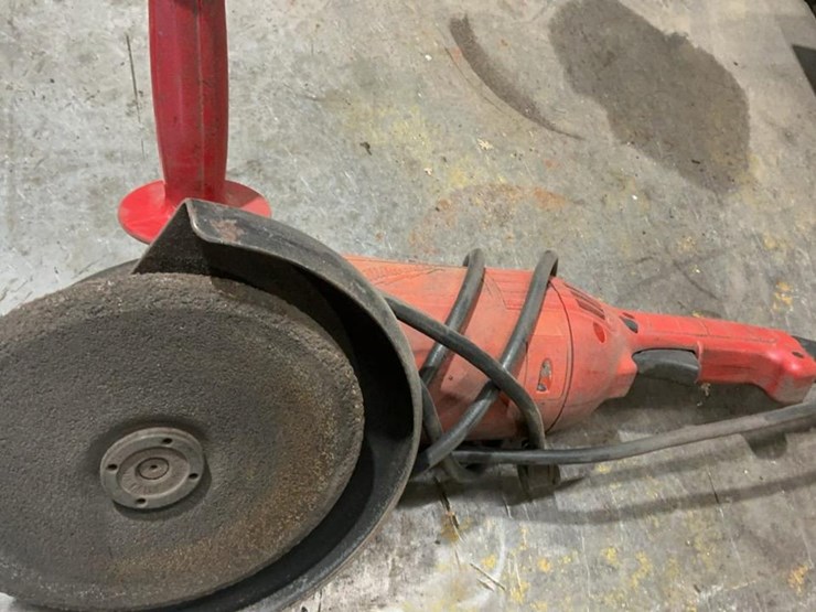 #103-•-milwaukee-9”-grinder-image-4