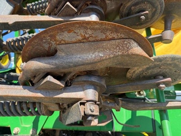 2010-john-deere-1990-image-18