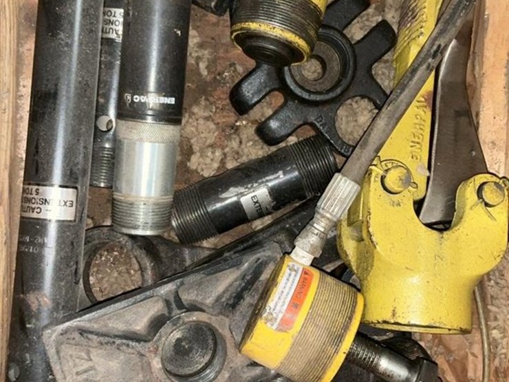 #104-•-enerpac-p-392-hydraulic-ram-image-11