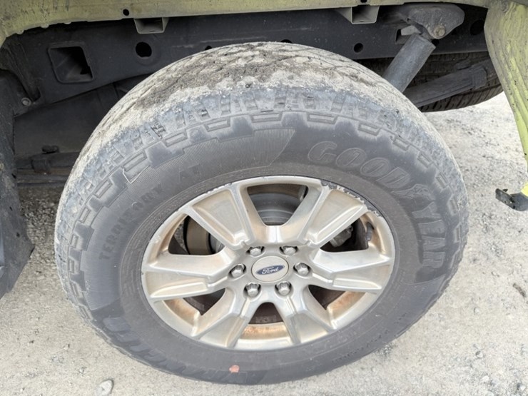 2017-ford-f150-image-17