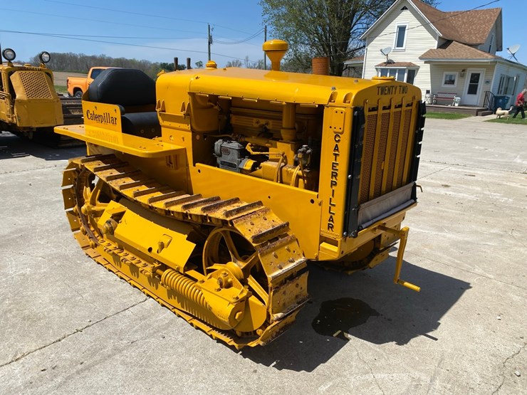 caterpillar-22-image-3