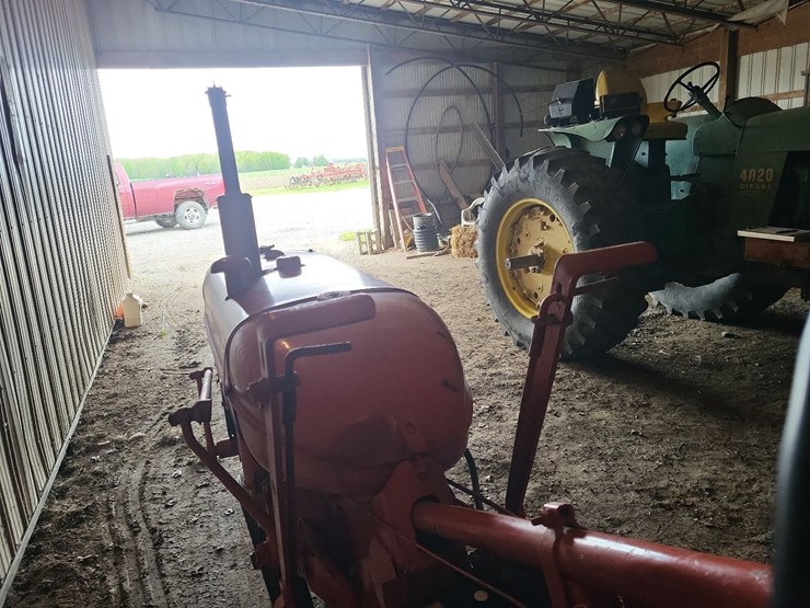 allis-chalmers-ca-tractor-image-32