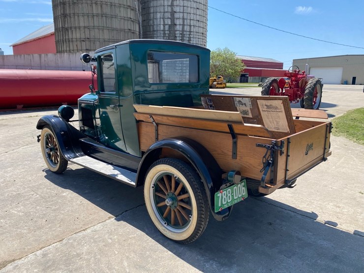 1922-gray-pickup-restored-image-4