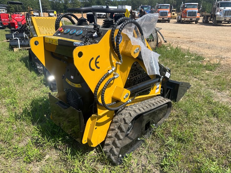 #20692-•-new-agt-mx-crt23-mini-skid-steer-image-6