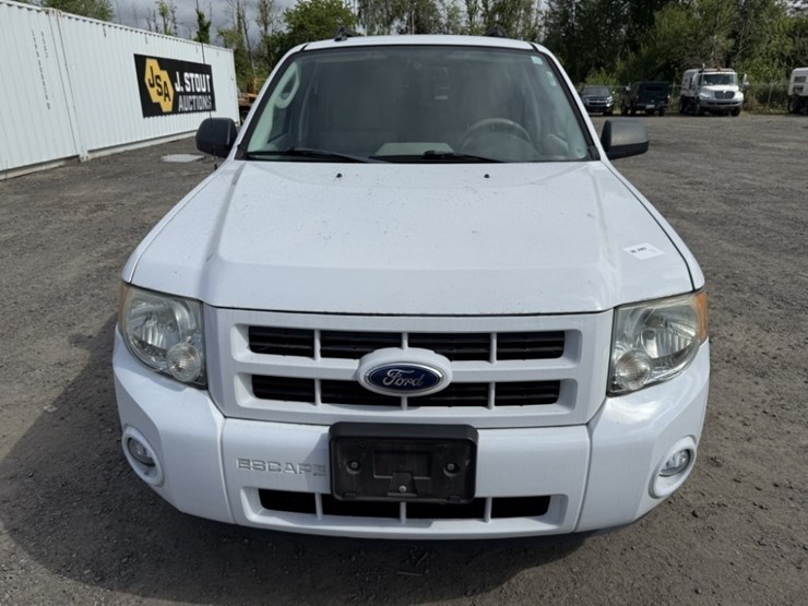 2012-ford-escape-hybrid-image-8