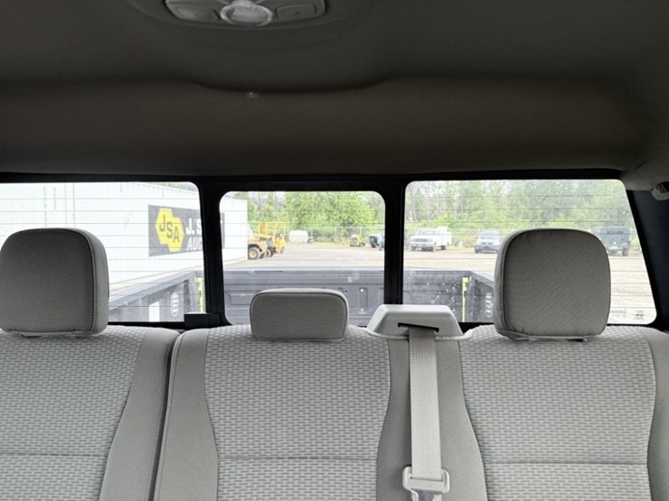 2017-ford-f150-image-36