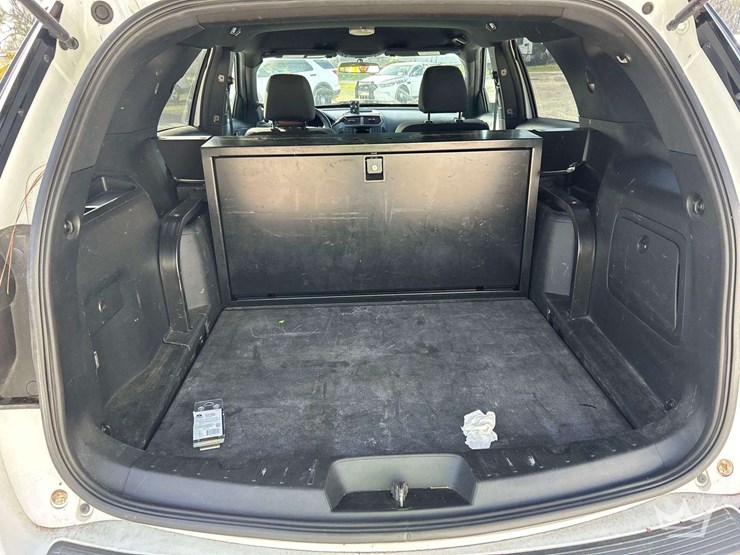 2018-ford-explorer-image-22